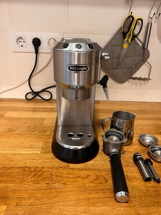 Cafetera De'Longhi Dedica