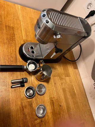 Cafetera De'Longhi Dedica