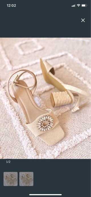 Sandalias Tacón Beige Adorno Joya - Nuevas