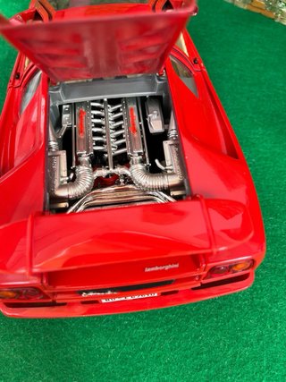 Lamborghini Diablo 1990 – Escala 1:18 Burago