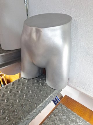 Busto maniquí forma de culo