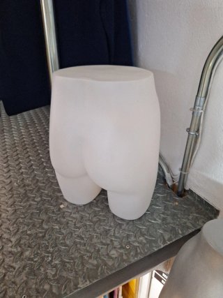 Busto maniquí forma de culo