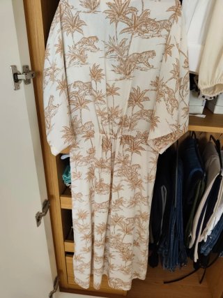 Vestido midi estampado animal beige