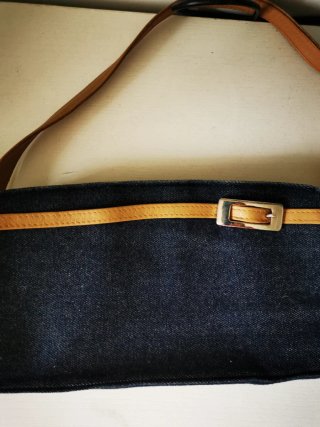 Zapatos y bolso vaquero con piel