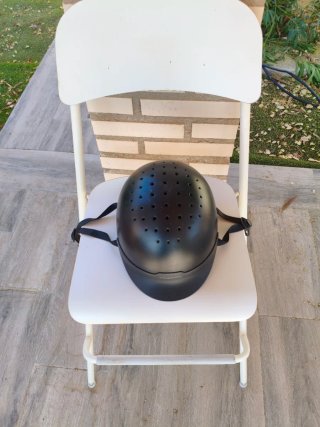 Casco montar a caballo negro