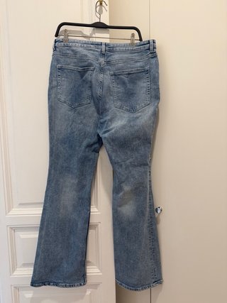 Vaqueros H&M acampanados