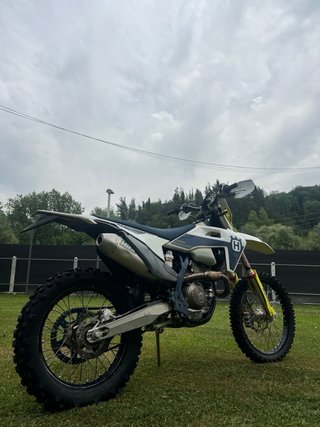 Husqvarna FE 250 4T Enduro Moto
