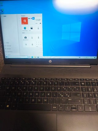 HP Notebook Ryzen 5 5500U SSD 500GB 8GB RAM