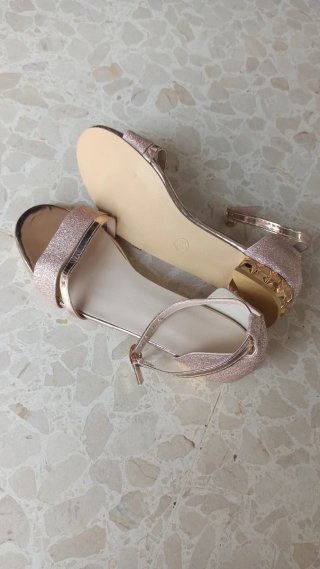Sandalias fiesta tacón bajo doradas/rosas sin estr