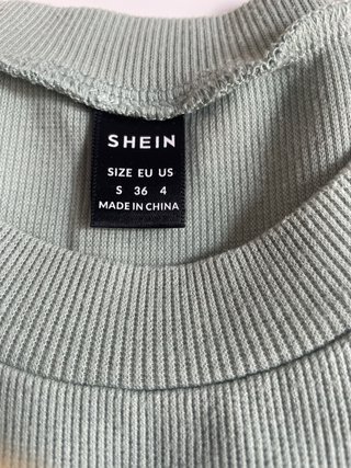 Camiseta corta verde SHEIN talla S
