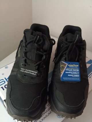 Skechers Waterproof All-Terrain Zapatillas Negras