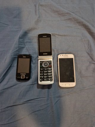 Lotto smartphone non funzionanti