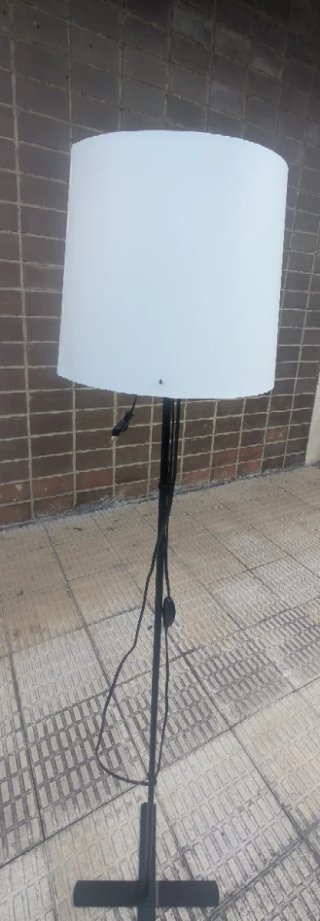 Lámpara de pie moderna Precio hasta día 28 julio