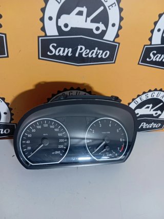 Cuadro de instrumentos coche