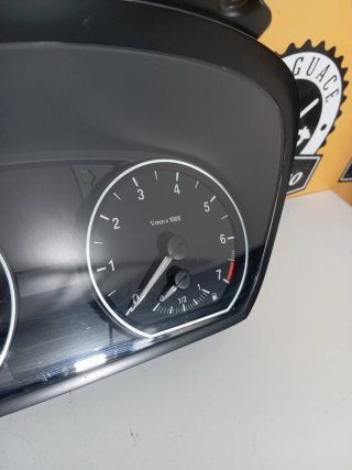 Cuadro de instrumentos coche