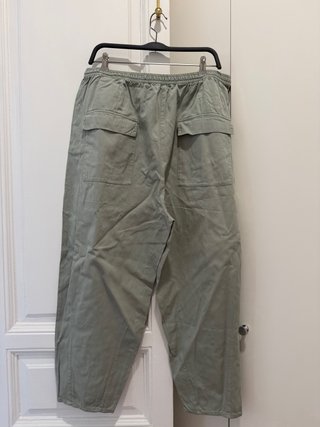 Pantalón bombacho verde