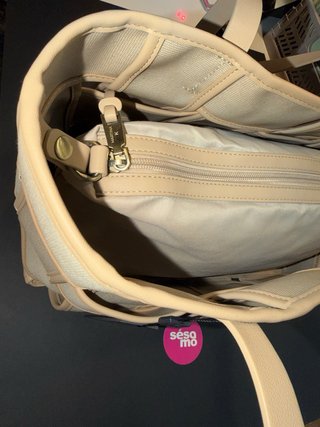 Bolso Hombro Martina K Cuero y Tela Beige