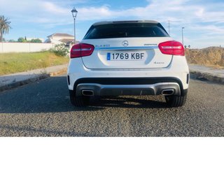 Mercedes-Benz GLA 2014