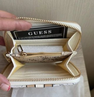 Cartera Beige y Blanca