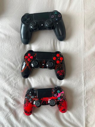 PlayStation 4 PS4 500GB + 3 mandos + juegos