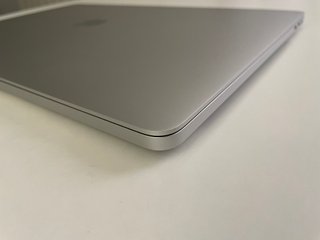 MacBook Pro 16 2019 i7 16GB 512GB (114 ciclos)