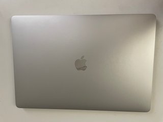 MacBook Pro 16 2019 i7 16GB 512GB (114 ciclos)