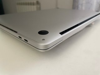MacBook Pro 16 2019 i7 16GB 512GB (114 ciclos)