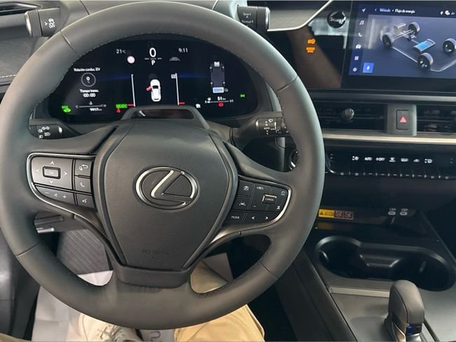 Lexus UX 2025, foto 6