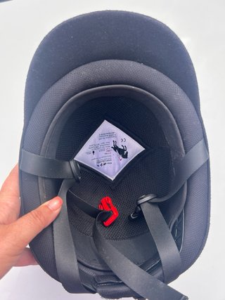 Casco da equitazione HKM nero Taglia 54-56 cm.