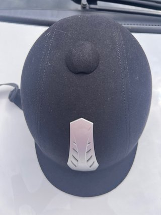 Casco da equitazione HKM nero Taglia 54-56 cm.