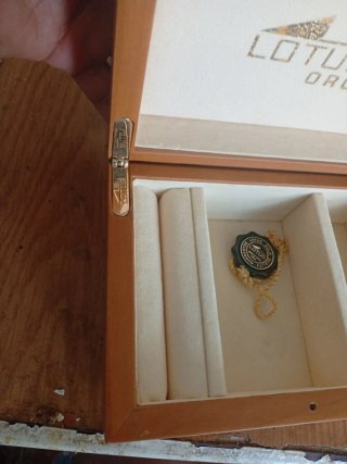 Scatola per orologi Lotus Oro in legno