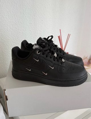 Zapatillas Nike Air Force 1 Negras Plata