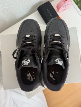 Zapatillas Nike Air Force 1 Negras Plata