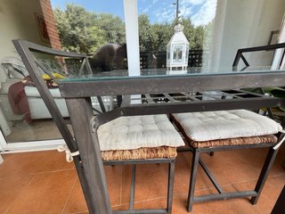 OFERTA. Mesa y 2 Sillas Exterior Cristal y Metal