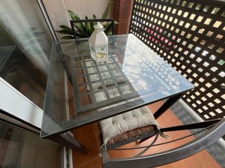 OFERTA. Mesa y 2 Sillas Exterior Cristal y Metal