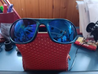 Occhiali da sole uomo blu