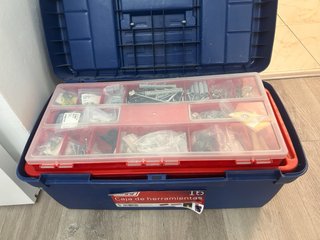 Caja de herramientas azul 16 marca Taig