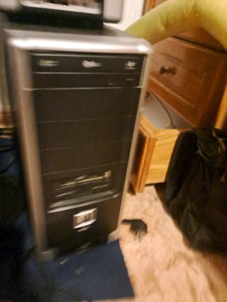 Torre PC LG + 2 Pantallas