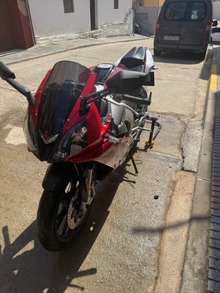 Moto 125cc RST 25 Deportiva Roja Negra