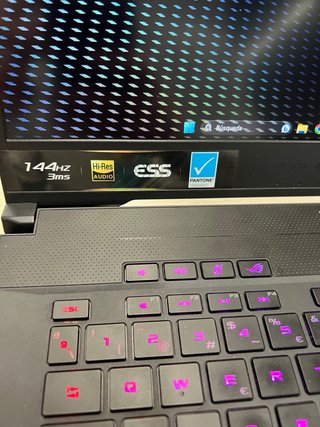 Portátil Asus ROG Zephyrus