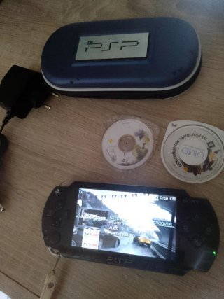 Console Sony PSP Nera + Accessori