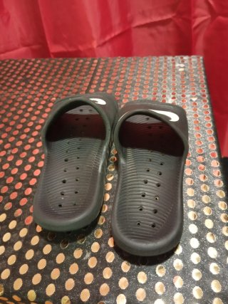 Chanclas Nike Talla 36/37 Negras