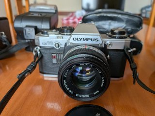 Olympus OM10 Cámara + Zoom + Gran Angular