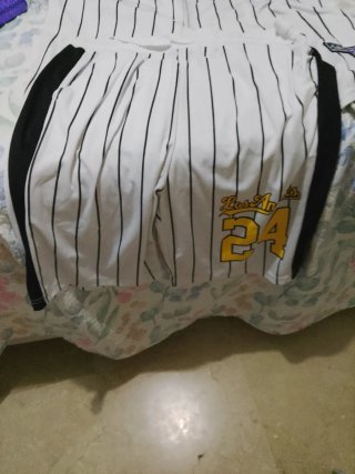 Conjunto deportivo rayas blanco y negro