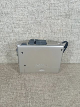 Grabadora Cassette Sanyo M-1110C Compacta