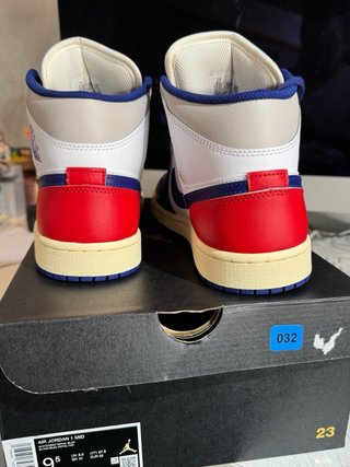 Jordan 1 Mid Azul Rojo Blanco