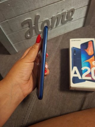 Samsung Galaxy A20e Negro/Azul
