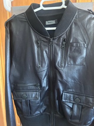 Chaqueta bomber Only negra mujer