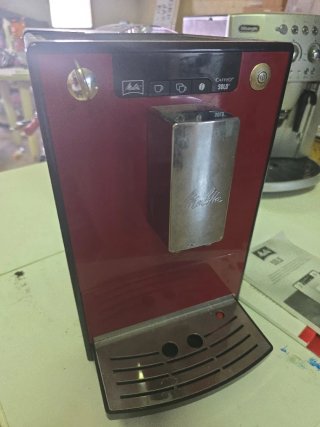Cafetera Melitta Caffeo Solo Roja