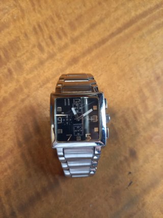 Reloj Balenciaga Negro y Plateado